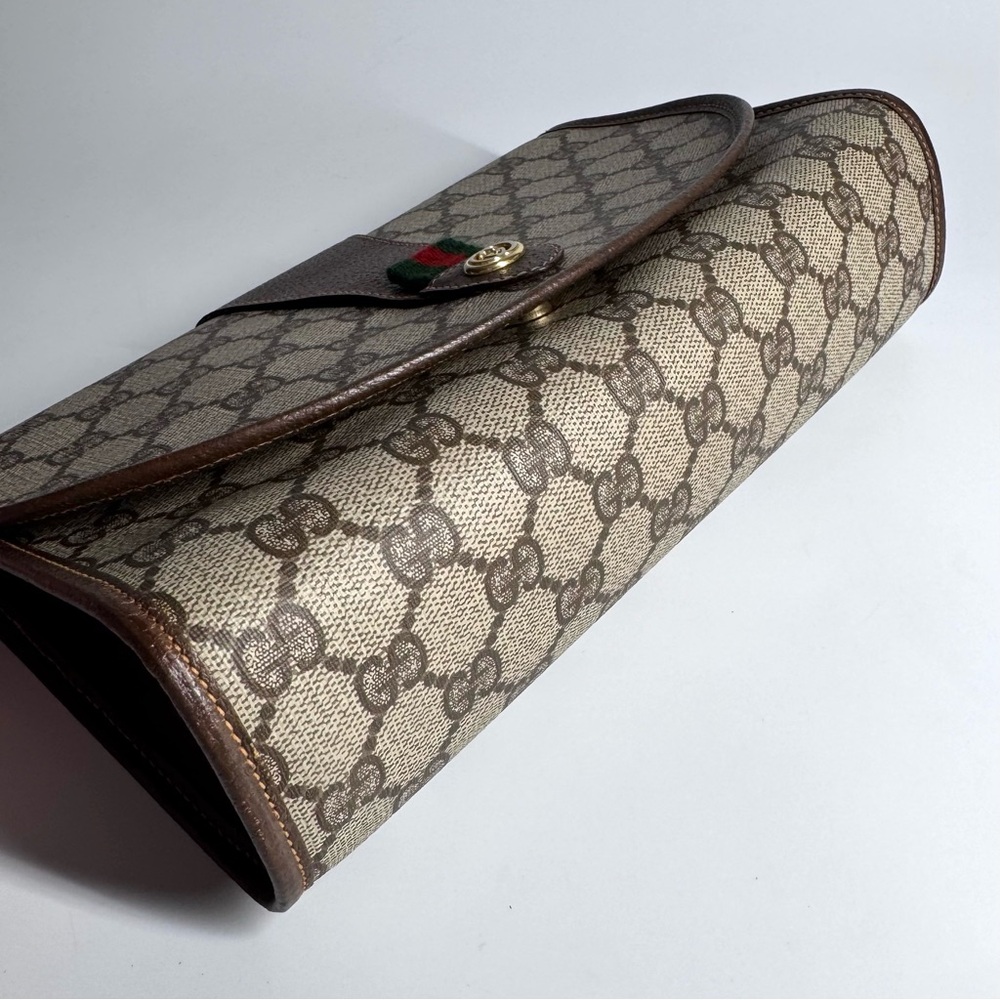 Gucci Supreme GG Monogram  Clutch Crossbody Bag - Picture 14 of 17